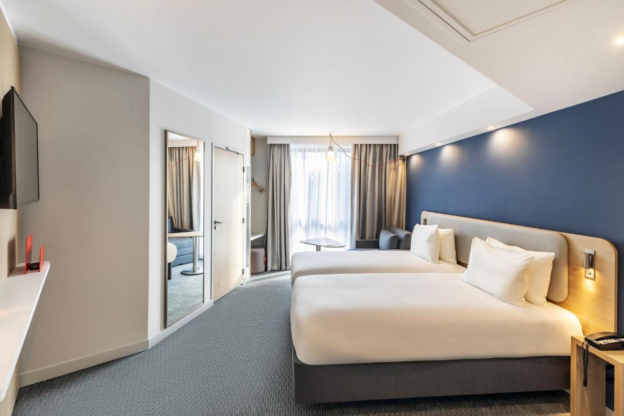 Holiday Inn Express Paris - Poissy By Ihg 외부 사진