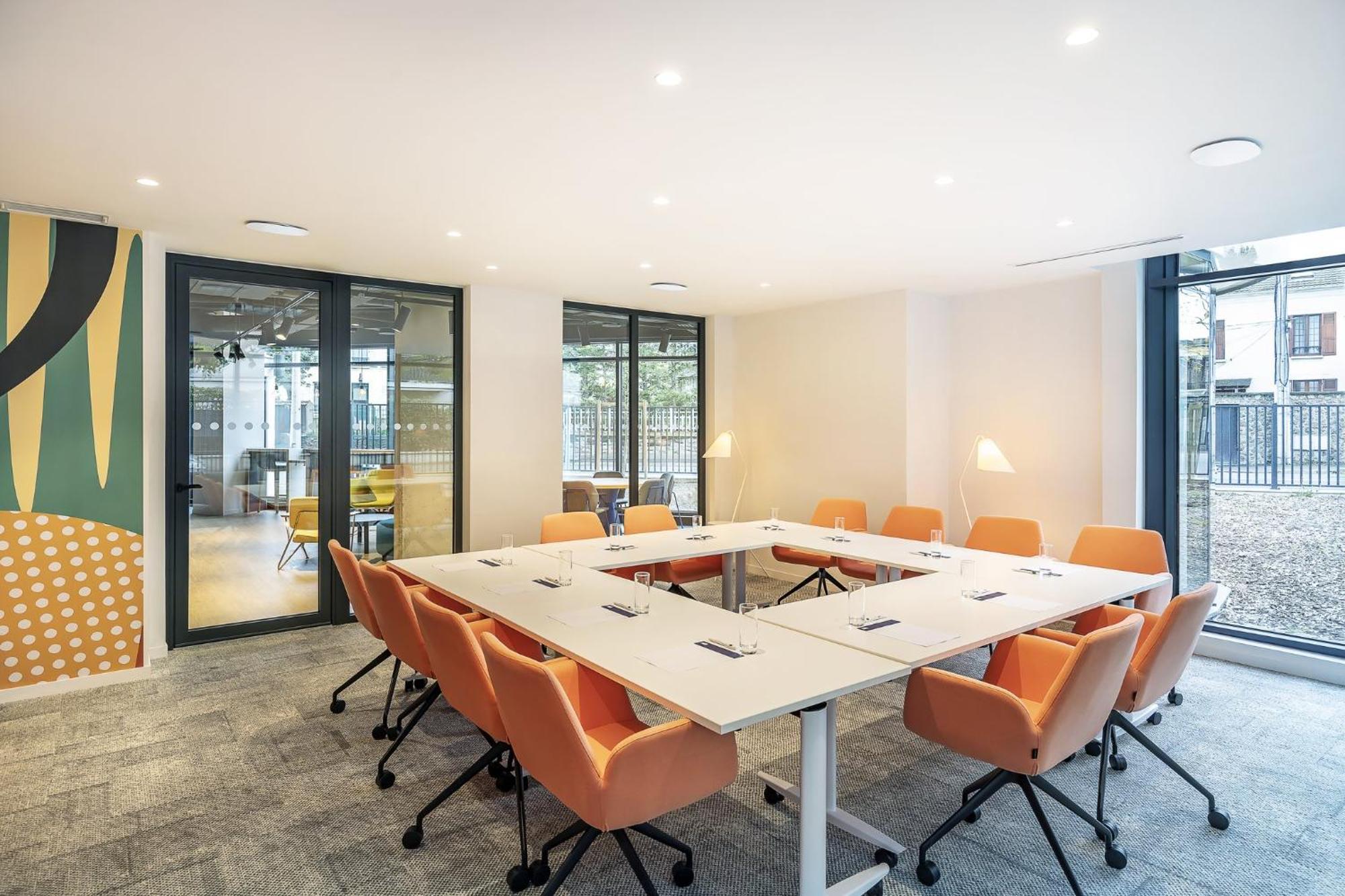 Holiday Inn Express Paris - Poissy By Ihg 외부 사진