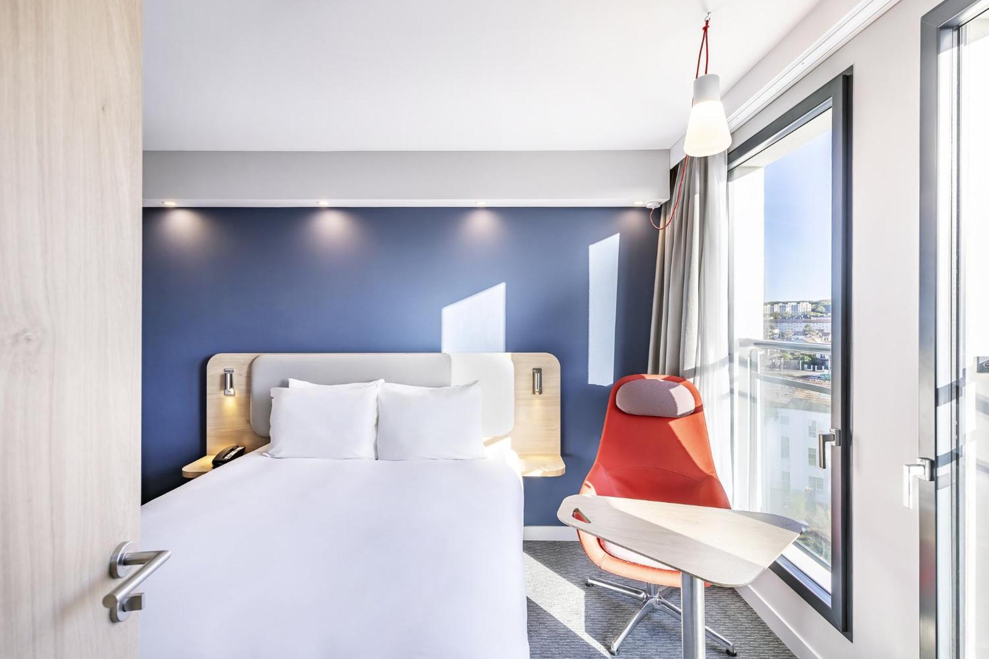 Holiday Inn Express Paris - Poissy By Ihg 외부 사진
