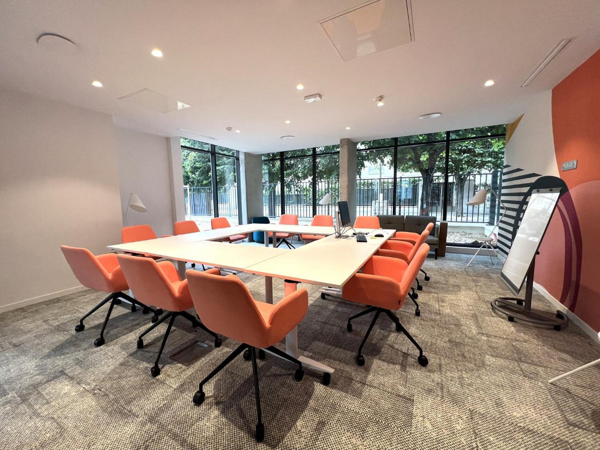 Holiday Inn Express Paris - Poissy By Ihg 외부 사진